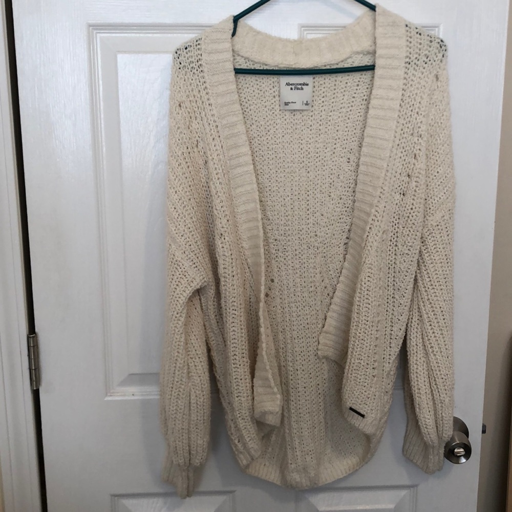 Cream Abercrombie cardigan